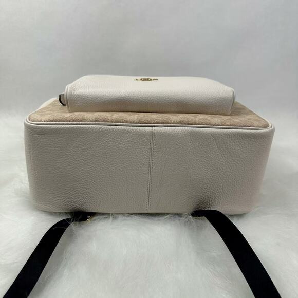Coach Large Court Backpack In Signature Canvas CZ175 Gold/Sand/Chalk NWT - Picture 9 of 10